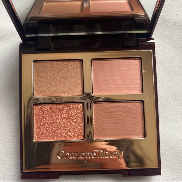 Charlotte Tilbury pillow talk eyeshadow - Picture 4 of 6